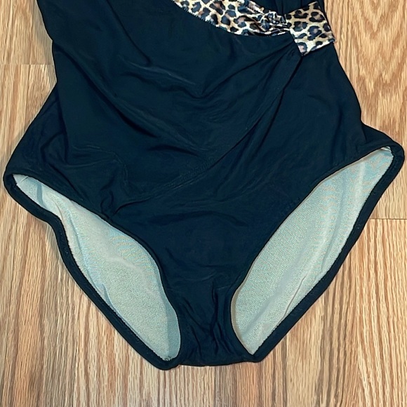 Vintage Cheetah One Piece Swimsuit, underwire, 10 - Picture 3 of 8